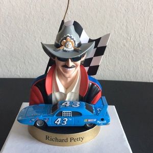NIB Vintage 1998 Hallmark Richard Petty Keepsake Ornament